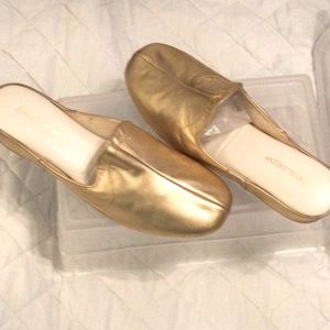 Women’s Slippers